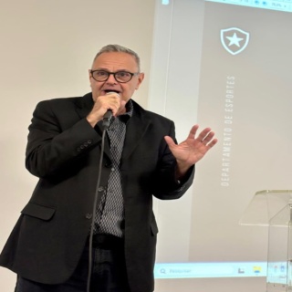 O Botafogo FR, Social e Olímpico participou do evento promovido pelo IPIE (Instituto de Pesquisa e Inteligência do Esporte) da UFPR, representado pelo VP de Esportes Gerais Daniel Junior, que participou dos trabalhos e debates.
O evento teve a participação de inúmeros órgãos governamentais como o Ministério dos Esportes, CNPQ, Ministério da Cultura, da Educação, Desenvolvimento Humano, além de clubes de futebol dentre outros.