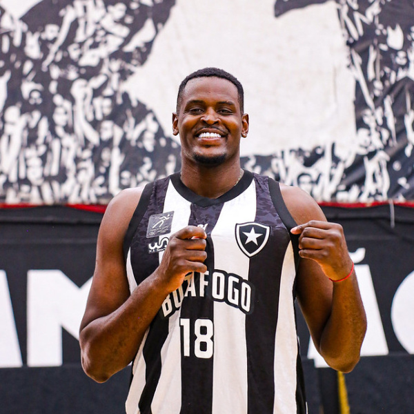 Pivô Thiago Mathias é o novo reforço do Botafogo Basquete