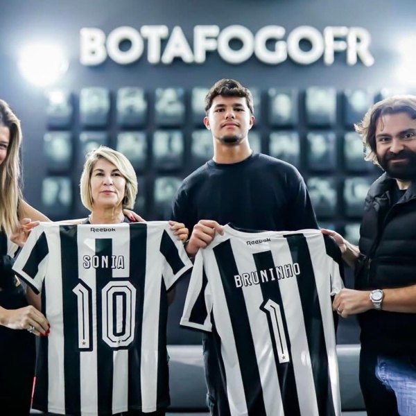 Botafogo recebe Sônia Moura e Bruninho em noite de homenagem e reforço à luta contra a violência